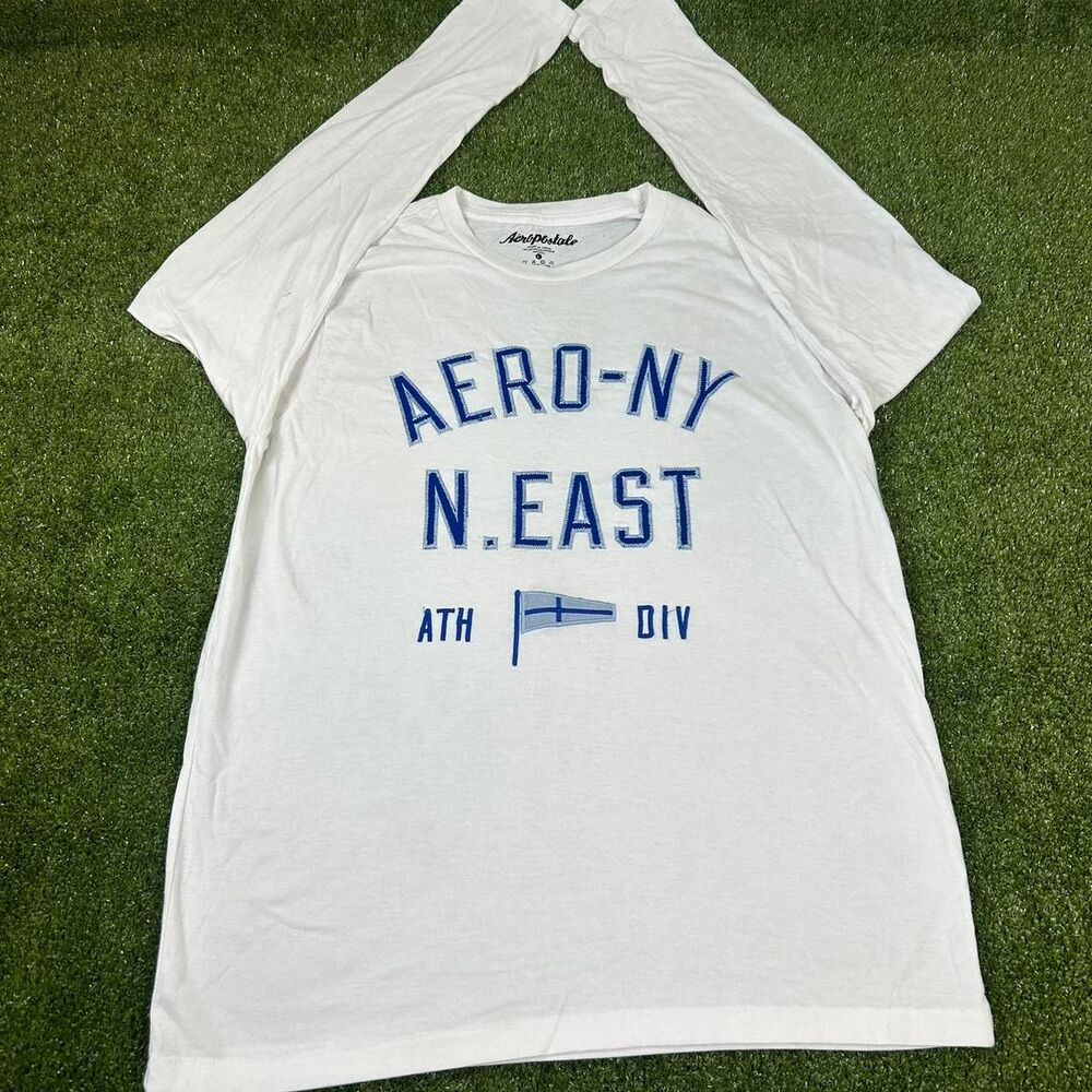 Aeropostale Men's White Shirt